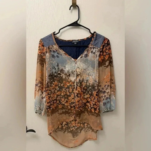 Fall floral boho top with opening in the back size S Lily Rose - Picture 1 of 7